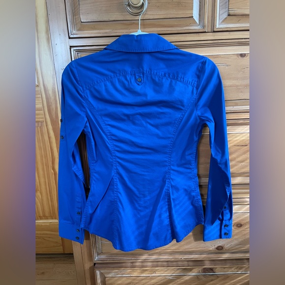 Women’s Express Design Studio Fitted Navy Blue Button-Up Shirt - Picture 5 of 11